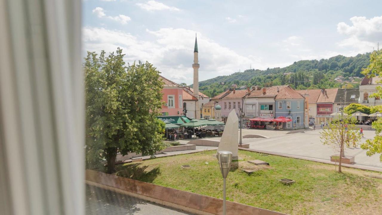 Fontana Apartmani Free Parking Tuzla Kültér fotó