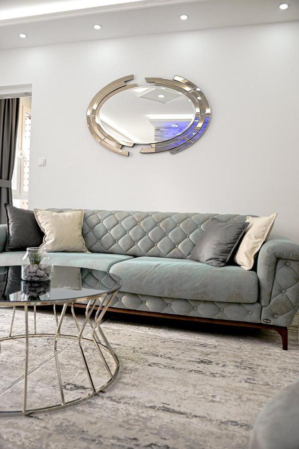 Fontana Apartmani Free Parking Tuzla Kültér fotó