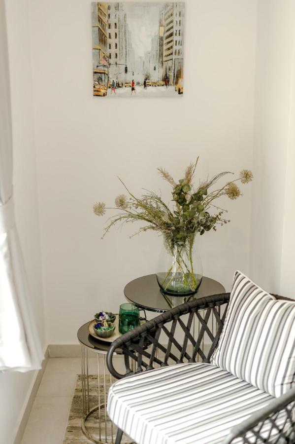 Fontana Apartmani Free Parking Tuzla Kültér fotó
